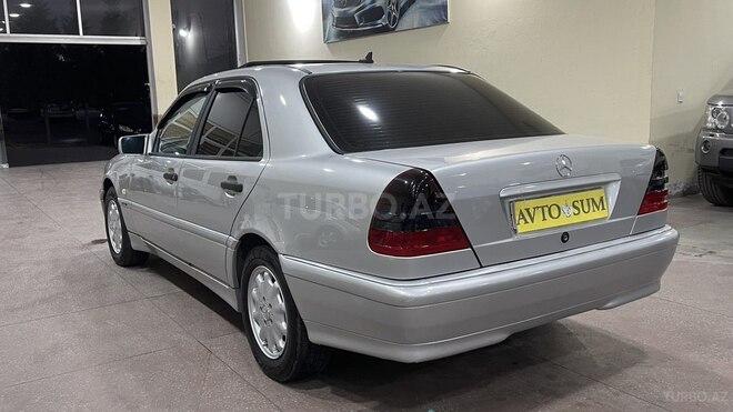 Mercedes C 240 1997, 247,000 km - 2.4 l - Sumqayıt