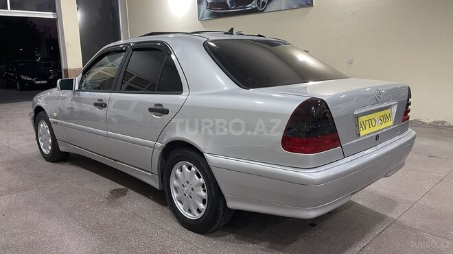 Mercedes C 240 1997, 247,000 km - 2.4 l - Sumqayıt