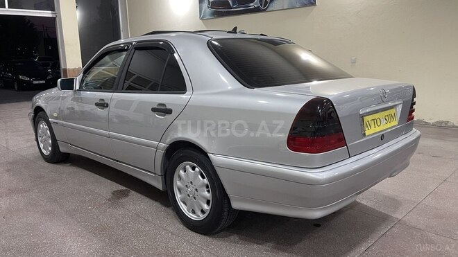 Mercedes C 240 1997, 247,000 km - 2.4 l - Sumqayıt