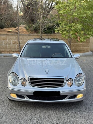 Mercedes E 270 2002, 261,487 km - 2.7 л - Bakı
