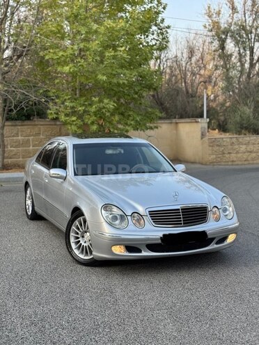 Mercedes E 270 2002, 261,487 km - 2.7 л - Bakı