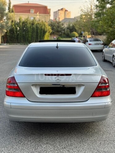 Mercedes E 270 2002, 261,487 km - 2.7 л - Bakı