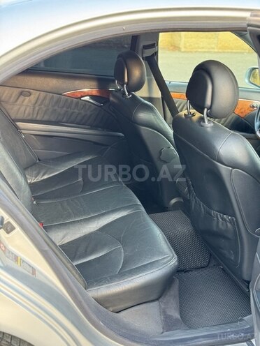 Mercedes E 270 2002, 261,487 km - 2.7 л - Bakı