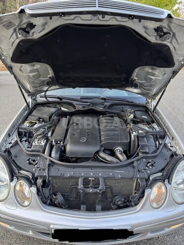 Mercedes E 270 2002, 261,487 km - 2.7 л - Bakı