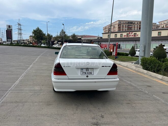 Mercedes C 230 1999, 264,000 km - 2.3 l - Bakı