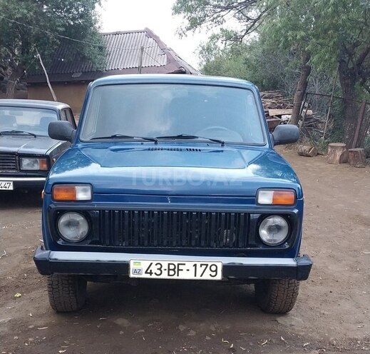 LADA (VAZ) Niva 2013, 200,000 km - 1.7 l - Lerik