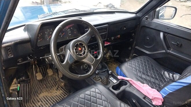 LADA (VAZ) Niva 2013, 200,000 km - 1.7 l - Lerik