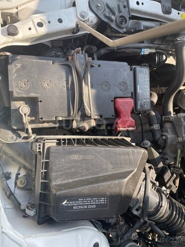 Nissan Sunny 2006, 221,376 km - 1.3 л - Bakı