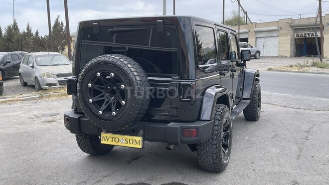Jeep Wrangler-12