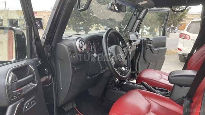 Jeep Wrangler-13