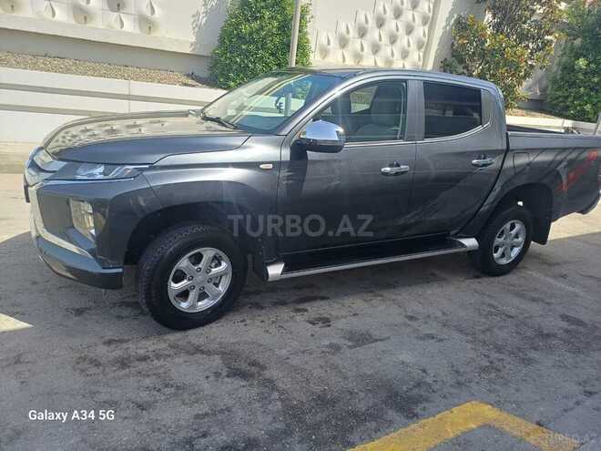 Mitsubishi L200 2021, 105,000 km - 2.4 л - Bakı