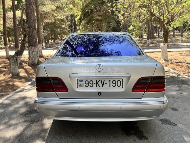 Mercedes E 320 2000, 49,000 km - 3.2 l - Sumqayıt