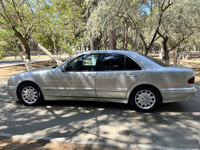 Mercedes E 320 2000, 49,000 km - 3.2 l - Sumqayıt
