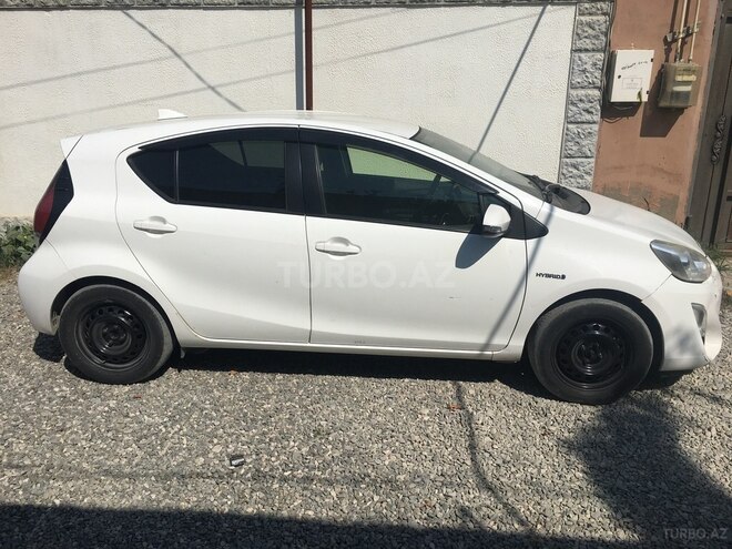 Toyota Aqua 2016, 35,200 km - 1.5 l - Bakı