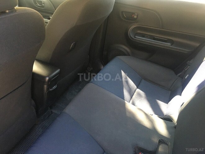 Toyota Aqua 2016, 35,200 km - 1.5 l - Bakı
