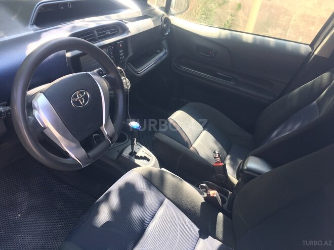 Toyota Aqua 2016, 35,200 km - 1.5 l - Bakı