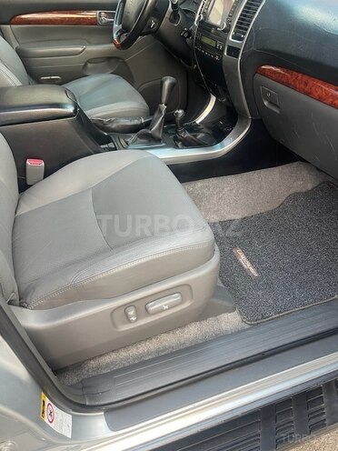 Toyota Land Cruiser Prado 2005, 244,000 km - 4.0 l - Bakı