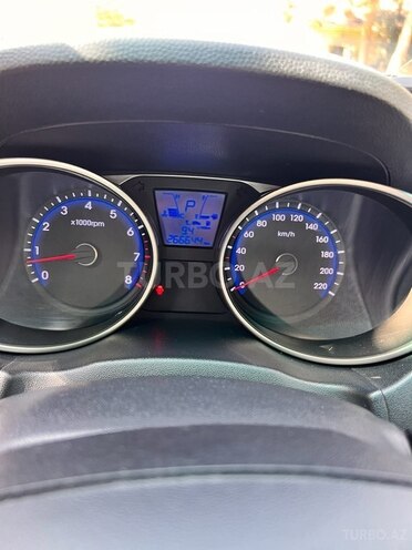 Hyundai ix35 2011, 266,666 km - 2.0 l - Bakı