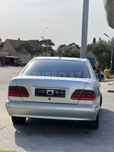 Mercedes E 220 1999, 457,583 km - 2.2 l - Bakı