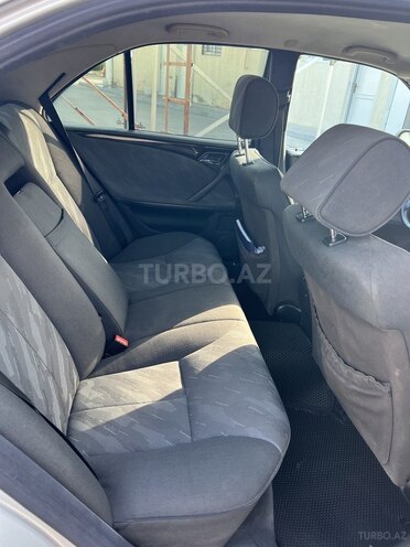 Mercedes E 220 1999, 457,583 km - 2.2 l - Bakı