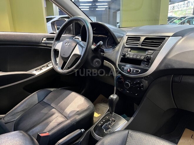 Hyundai Accent 2014, 232,000 km - 1.6 l - Bakı
