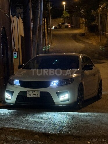 Kia Cerato Koup 2010, 240,000 km - 2.0 л - Bakı