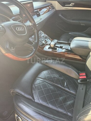 Audi A8 2012, 107,000 km - 4.2 л - Bakı