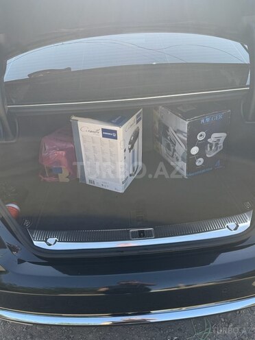 Audi A8 2012, 107,000 km - 4.2 л - Bakı