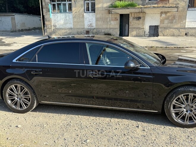 Audi A8 2012, 107,000 km - 4.2 л - Bakı
