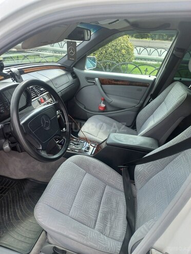 Mercedes C 180 1998, 300,000 km - 1.8 л - Bakı