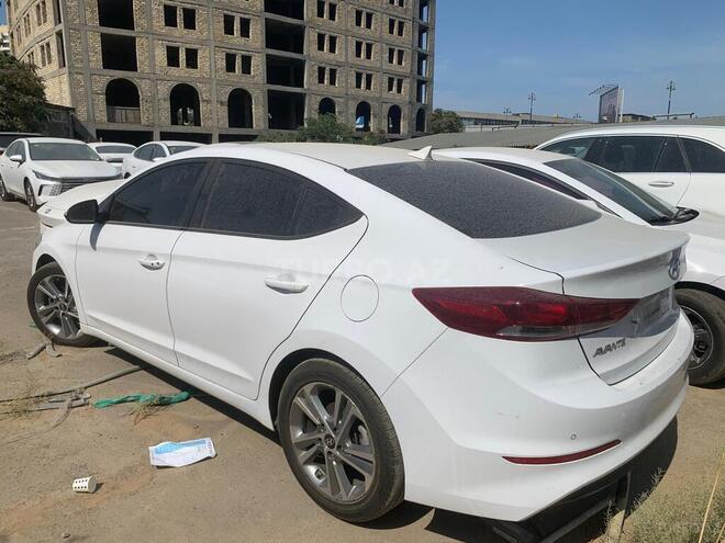 Hyundai Elantra 2016, 163,000 km - 1.6 л - Bakı