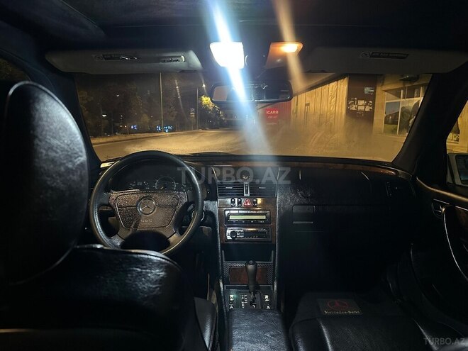 Mercedes C 200 1998, 303,000 km - 2.0 l - Bakı