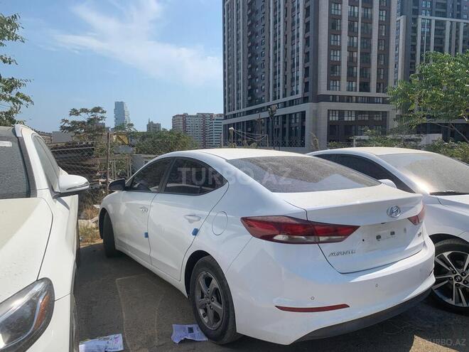 Hyundai Elantra 2016, 131,500 km - 1.6 l - Bakı