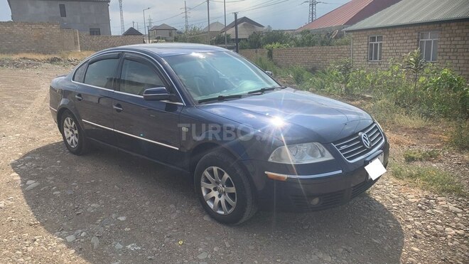 Volkswagen Passat 2002, 300,000 km - 1.8 l - Gəncə