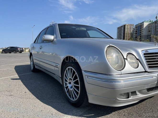 Mercedes E 240 1997, 250,000 km - 2.4 l - Sumqayıt