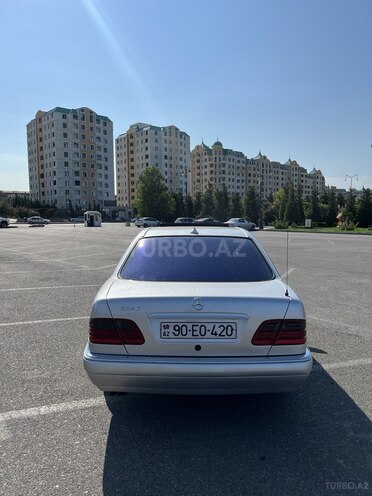 Mercedes E 240 1997, 250,000 km - 2.4 l - Sumqayıt