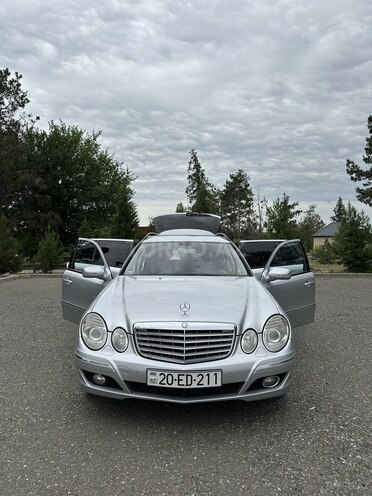 Mercedes E 220 2009, 341,000 km - 2.2 л - Naftalan