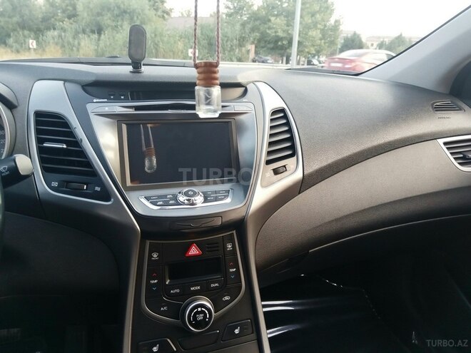 Hyundai Avante 2015, 186,000 km - 1.6 l - Bərdə