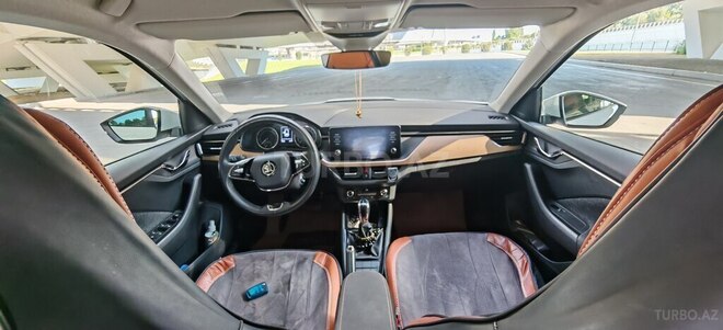 Skoda Kamiq 2023, 73,000 km - 1.6 л - Bakı