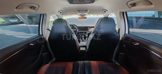 Skoda Kamiq 2023, 73,000 km - 1.6 л - Bakı