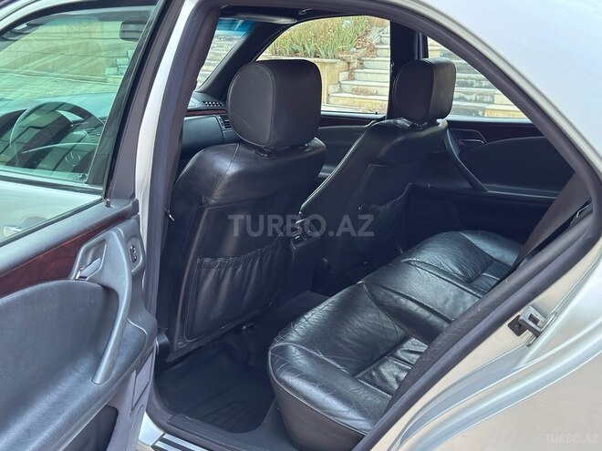 Mercedes E 200 2000, 233,000 km - 2.0 l - Gəncə