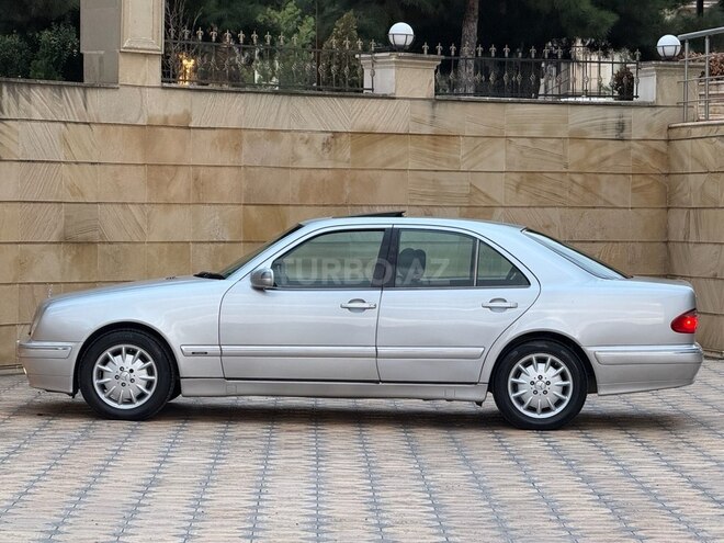 Mercedes E 200 2000, 233,000 km - 2.0 l - Gəncə