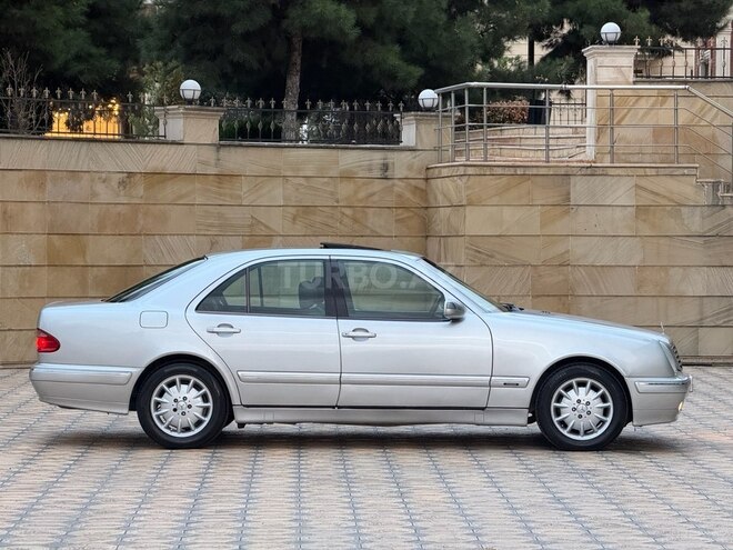 Mercedes E 200 2000, 233,000 km - 2.0 l - Gəncə