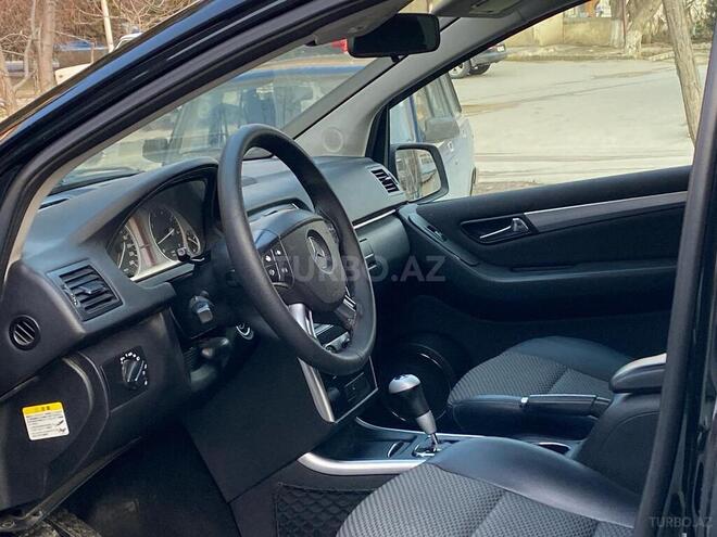 Mercedes B 180 2009, 225,000 km - 2.0 l - Sumqayıt