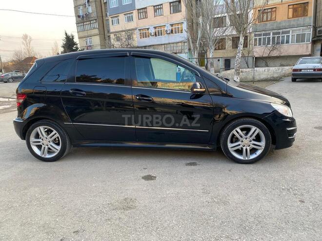 Mercedes B 180 2009, 225,000 km - 2.0 l - Sumqayıt
