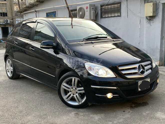 Mercedes B 180 2009, 225,000 km - 2.0 l - Sumqayıt