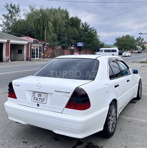 Mercedes C 230 1999, 399,117 km - 2.3 l - Qusar