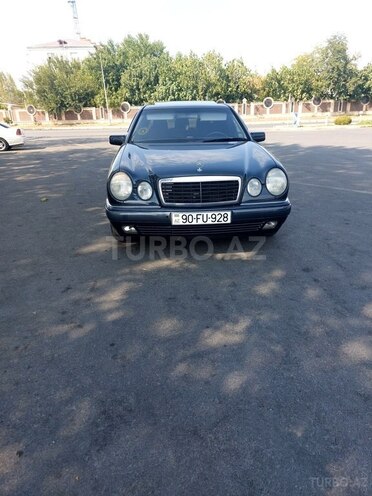 Mercedes E 240 1999, 408,569 km - 2.4 l - Göyçay