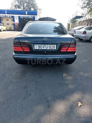 Mercedes E 240 1999, 408,569 km - 2.4 l - Göyçay