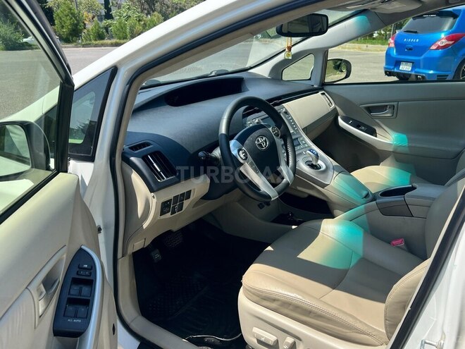 Toyota Prius 2013, 234,000 km - 1.8 л - Bakı